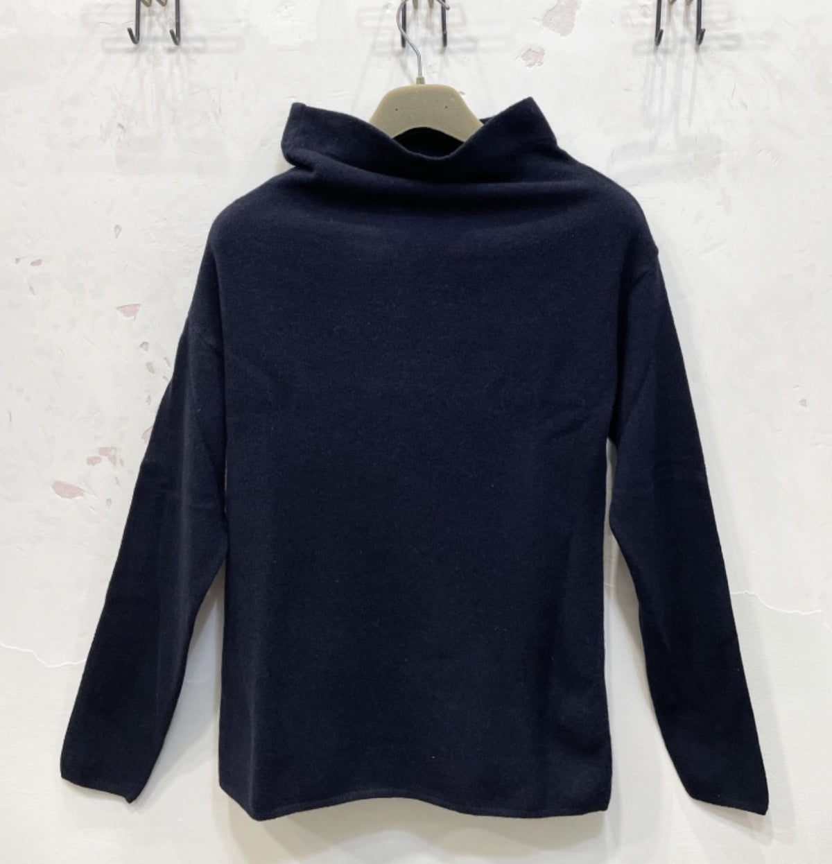 Maglia cardata destrutturata