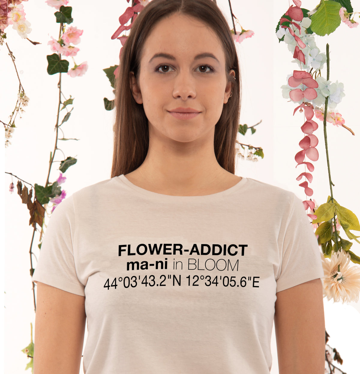 Tshirt scritta flower addict